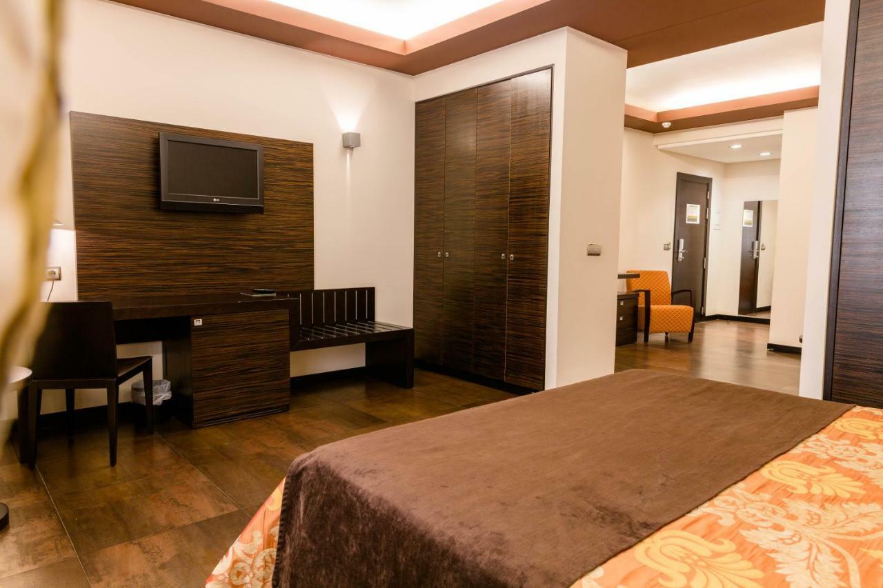 Hospedium Hotel Los Periquitos Fortuna Dış mekan fotoğraf