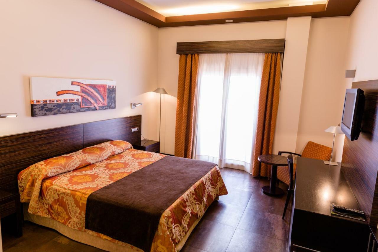 Hospedium Hotel Los Periquitos Fortuna Dış mekan fotoğraf